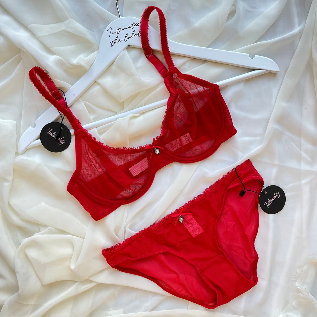 L’amour Red - Classic - 8/10 B - Lingerie Set