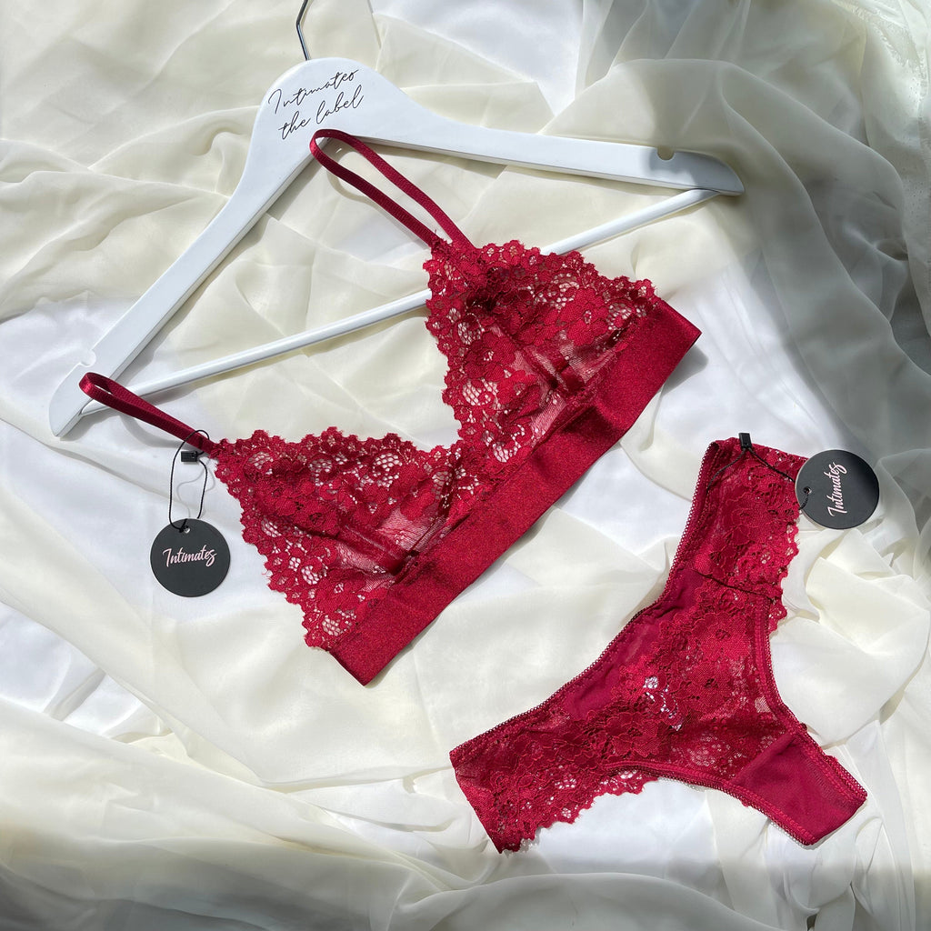 Lana Lace Bralette Set - S / Red - Lingerie Set