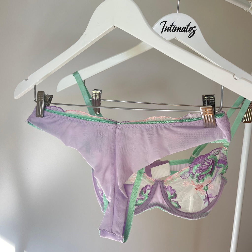 Lilac Embroidery Intimate Set